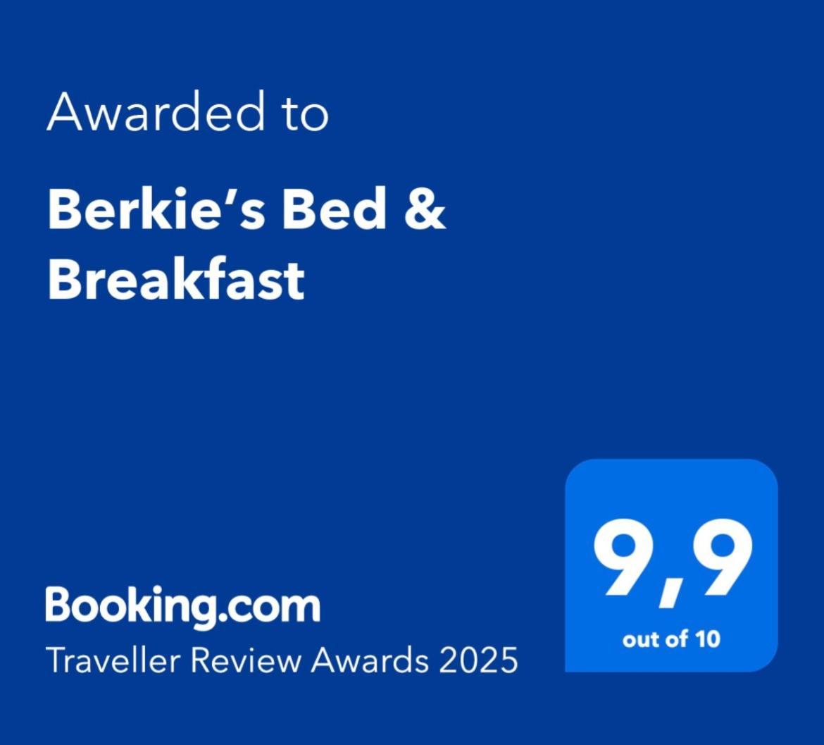 Berkie'S Bed & Breakfast Port Alberni Exteriör bild